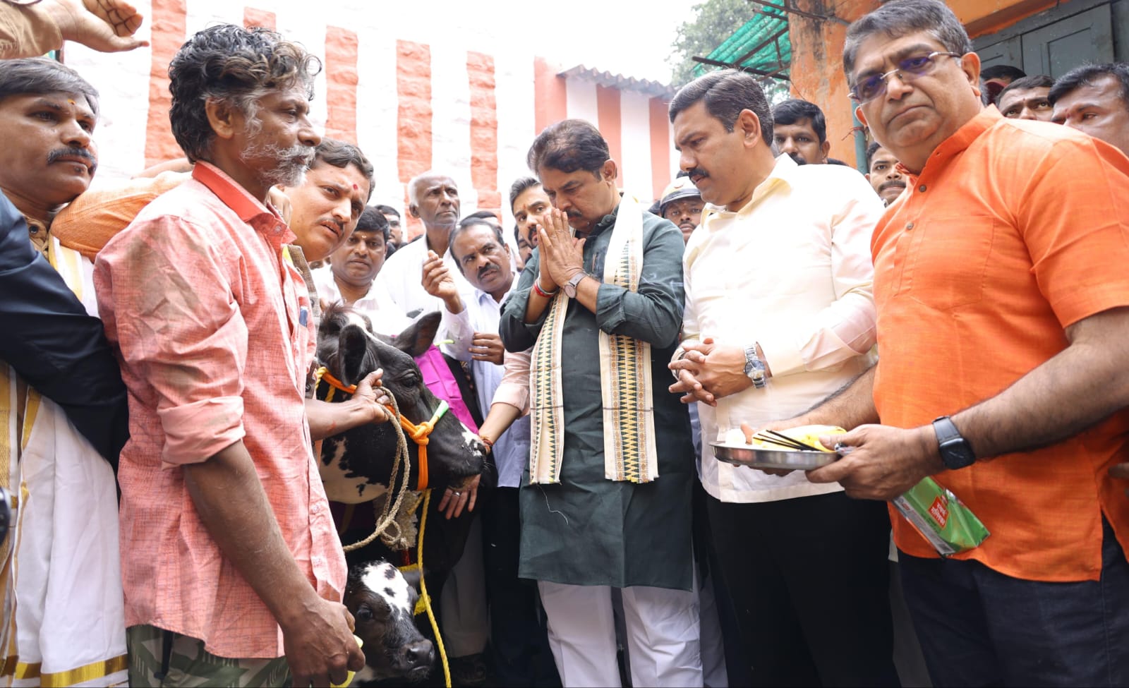 ಹಸುವಿನ ಕೆಚ್ಚಲು ಕೊಯ್ದ ಘಟನೆ ಖಂಡಿಸಿ ರಾಜ್ಯದೆಲ್ಲೆಡೆ ಬಿಜೆಪಿ ಪ್ರತಿಭಟನೆ-ಅಶೋಕ್